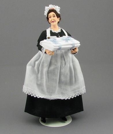 (image for) Old Nanny with Linen